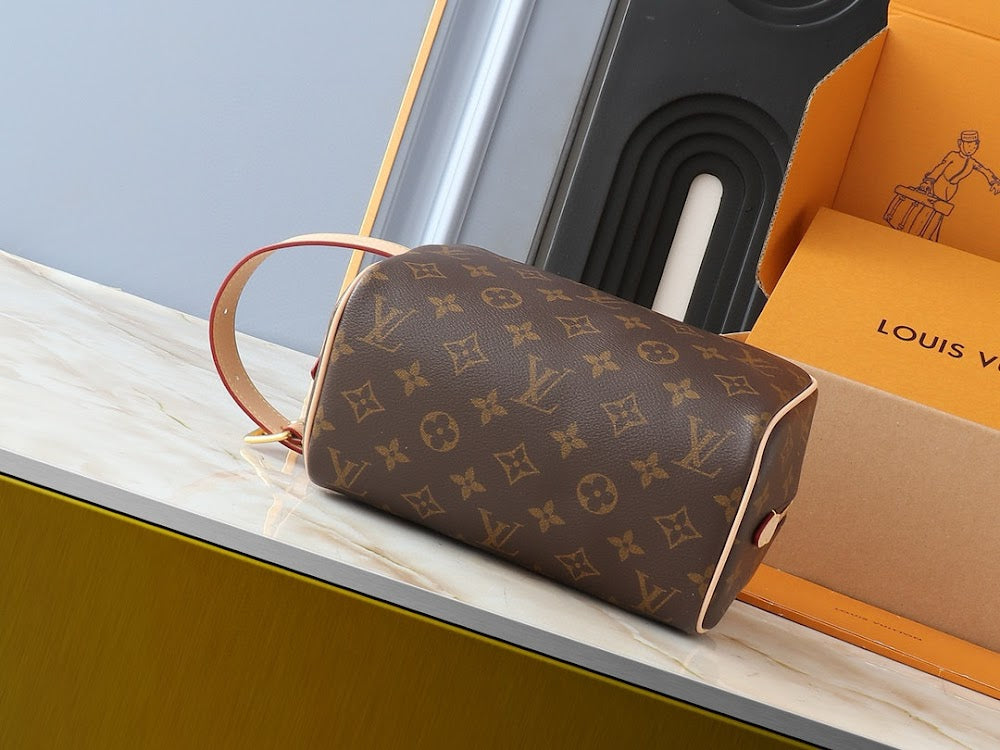 Dragons Bags ln Luxury Bag --81597