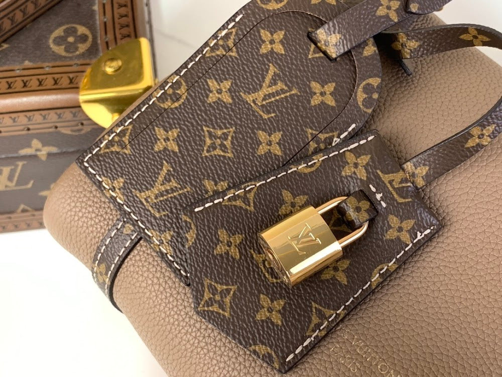 Dragons Bags ln Luxury Bag --62686