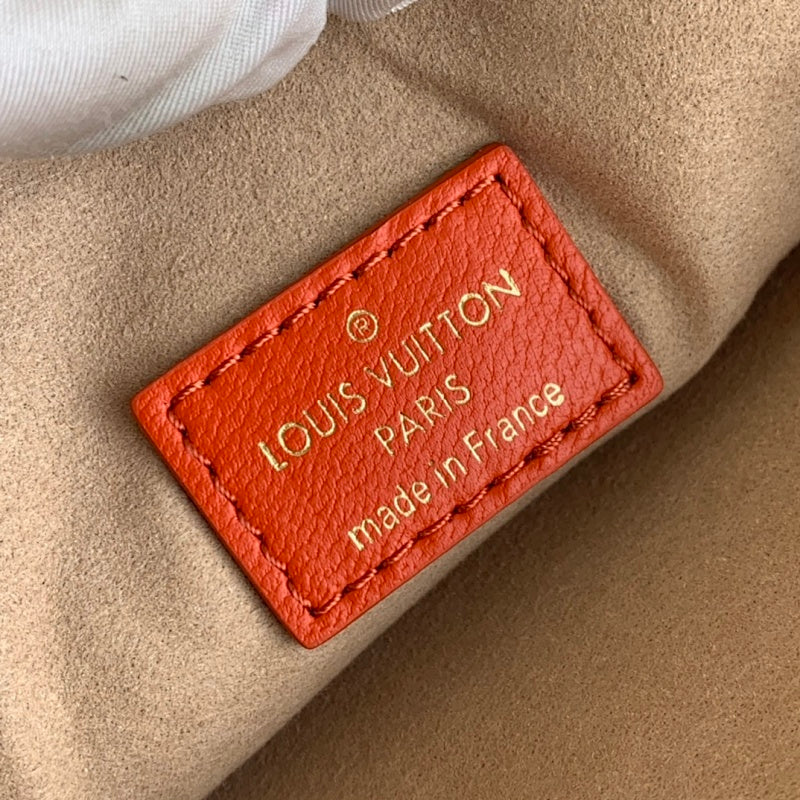 Dragons Bags ln Luxury Bag --61047