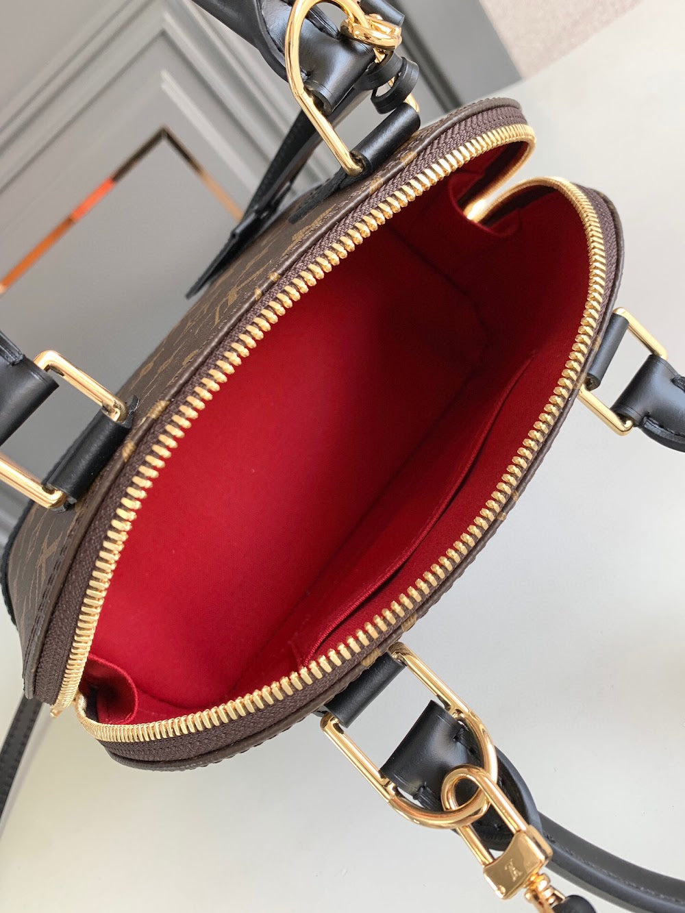 Dragons Bags LVn Luxury Bag --80330