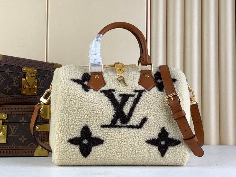 Dragons Bags ln Luxury Bag --61998