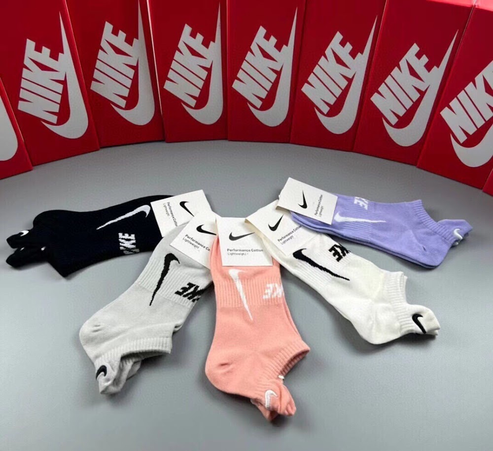 Dragons Bags Premium Luxury Socks --98315