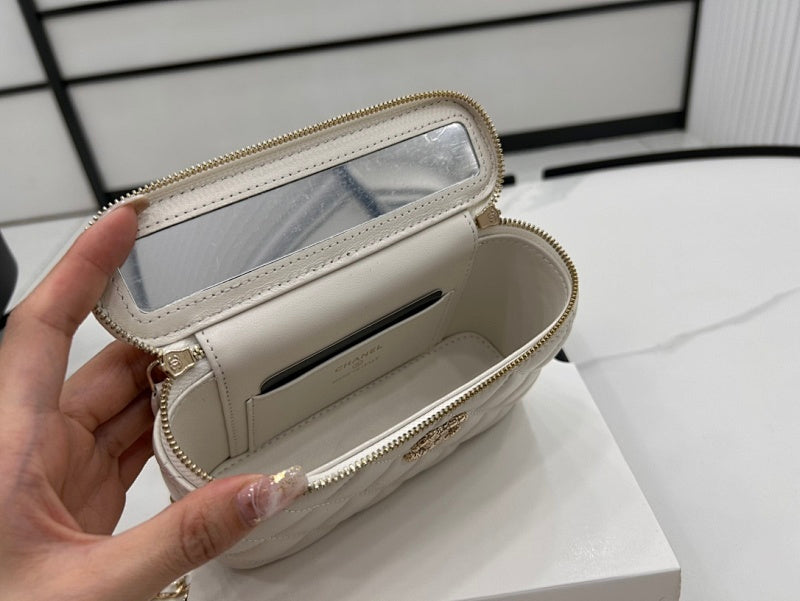 new-luxury-designer-bags-nm9315