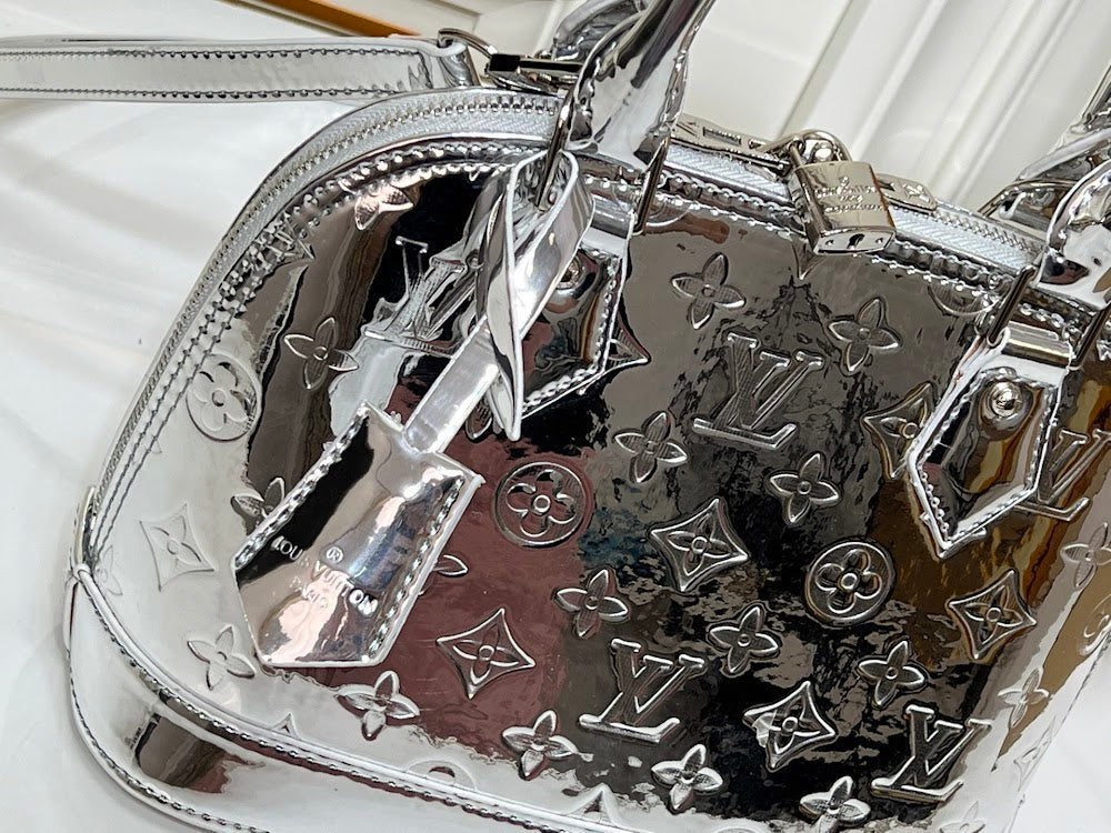 Dragons Bags ln Luxury Bag --77764