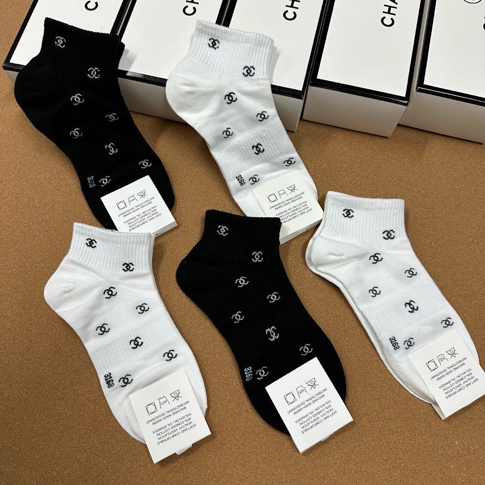 Dragons Bags Premium Luxury Socks --98680