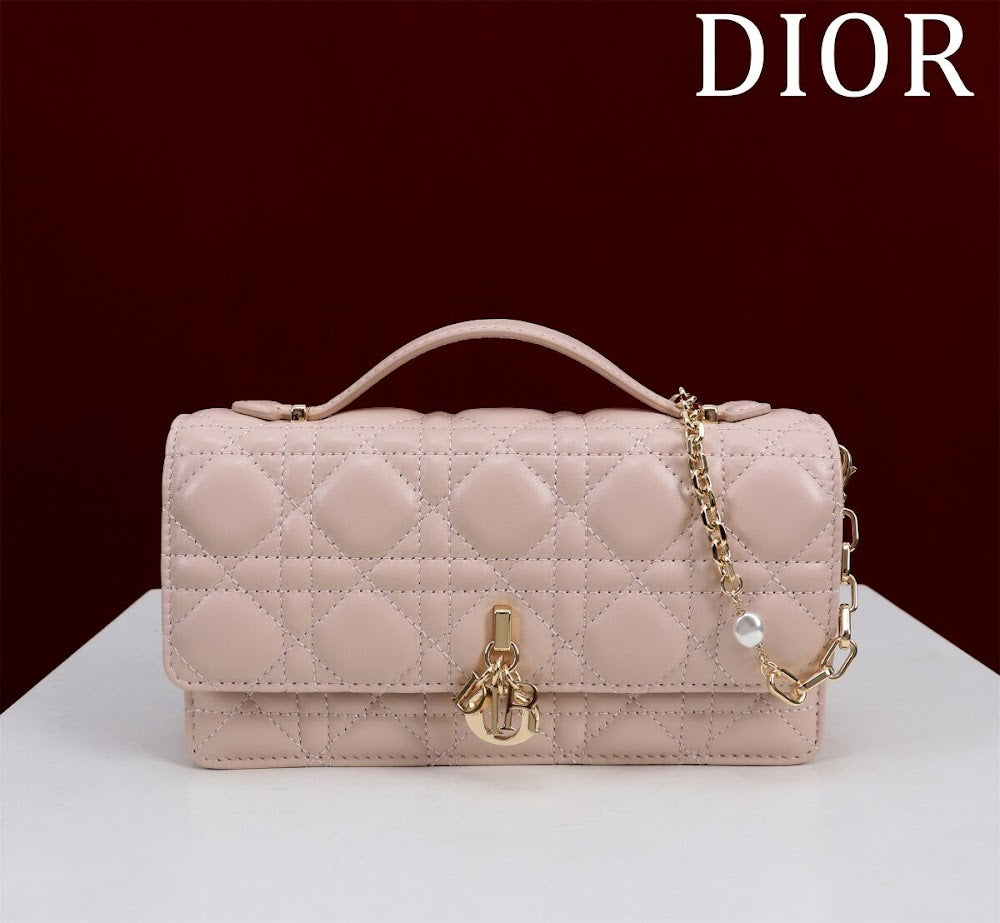 Dragons BagsDiorn Luxury Bag --116236
