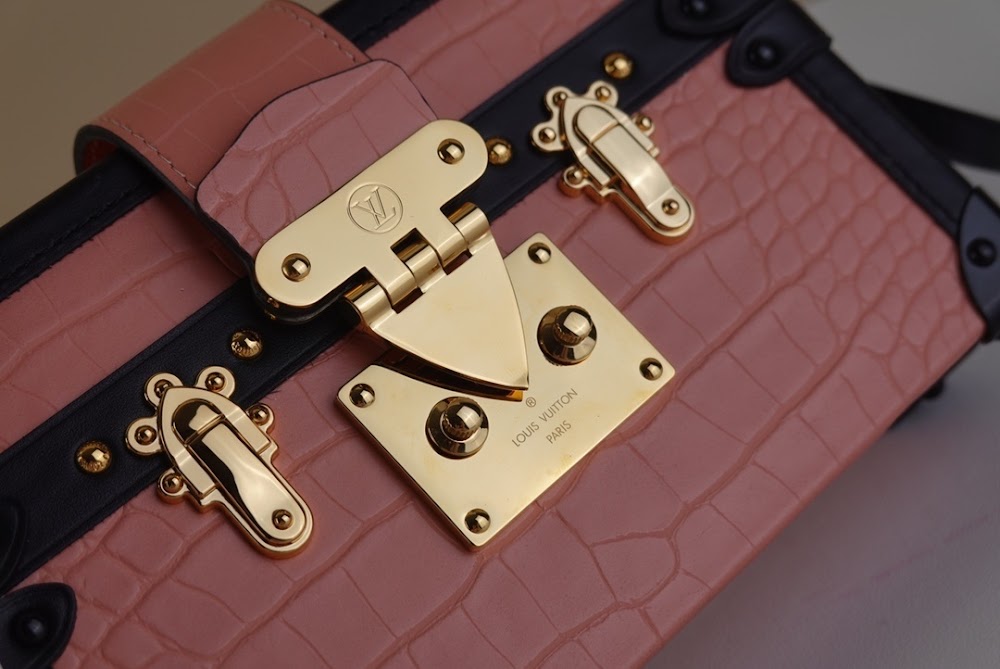 Dragons Bags ln Luxury Bag --61283
