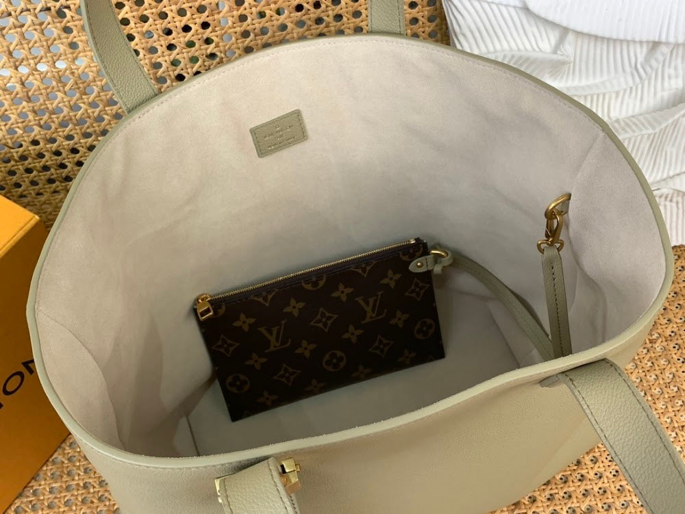 Dragons Bags ln Luxury Bag --62467
