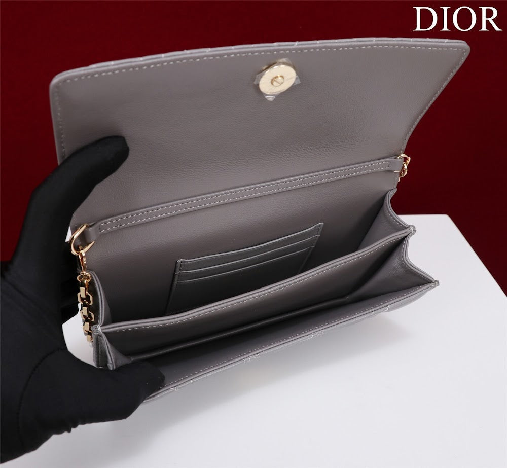 Dragons BagsDiorn Luxury Bag --116232