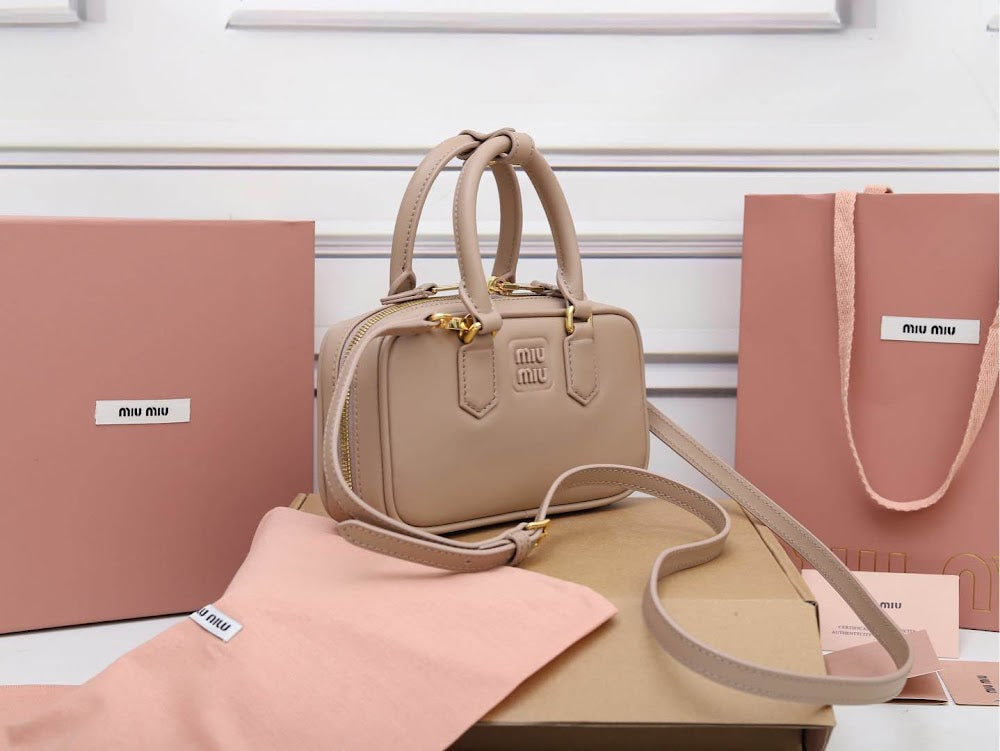 Dragons Bags Miun Miun Luxury Bag --122758