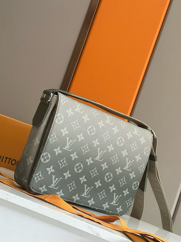 Dragons Bags ln Luxury Bag --70820