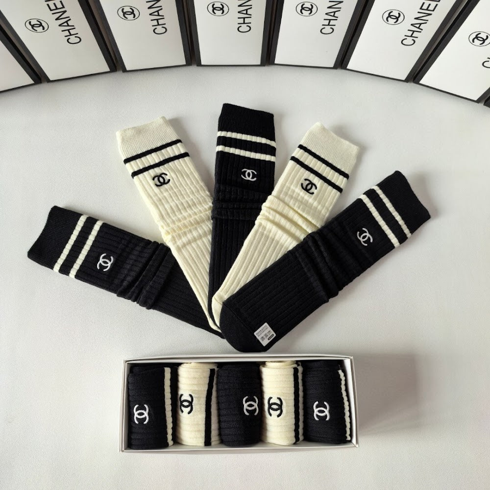 Dragons Bags Premium Luxury Socks --98008