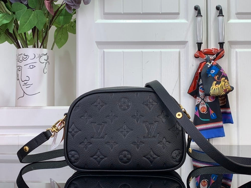 Dragons Bags ln Luxury Bag --97306
