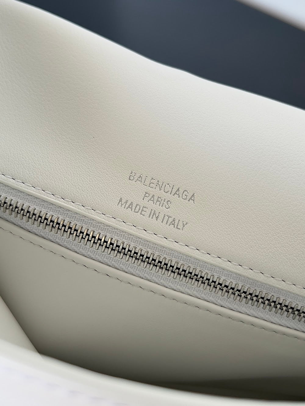 Dragons Bags Balenciaga Luxury Bag --111458