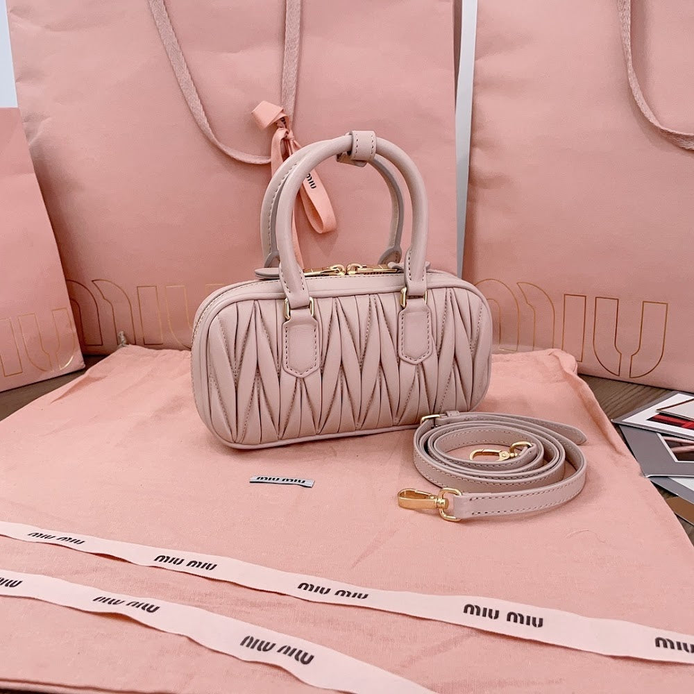 Dragons Bags Miun Miun Luxury Bag --123332
