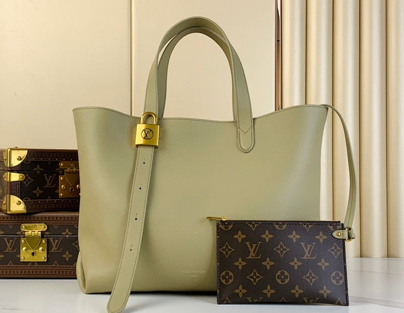 Dragons Bags ln Luxury Bag --62498