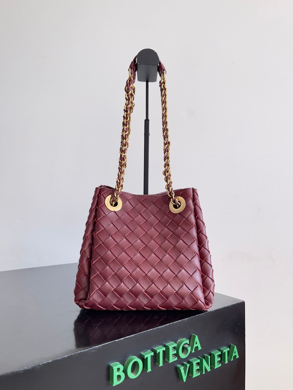 new-luxury-designer-bags-nm10601