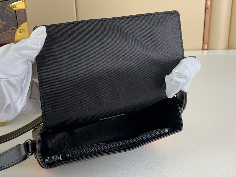 Dragons Bags ln Luxury Bag --61761