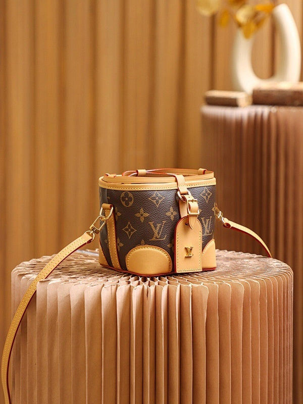 Dragons Bags ln Luxury Bag --81641