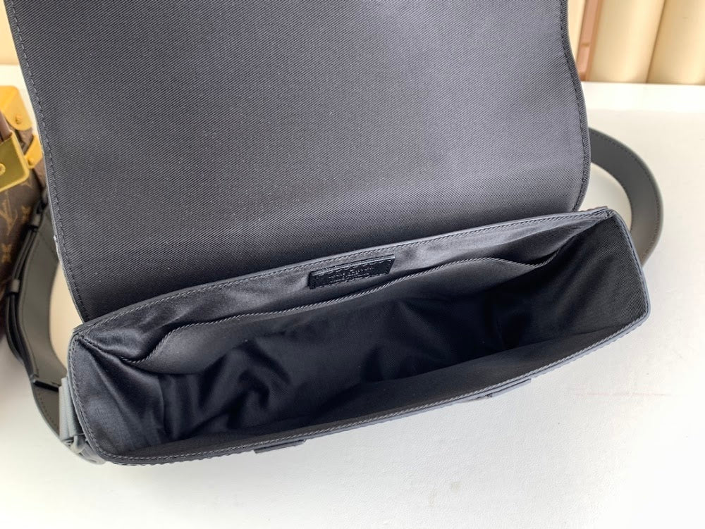 Dragons Bags ln Luxury Bag --61558
