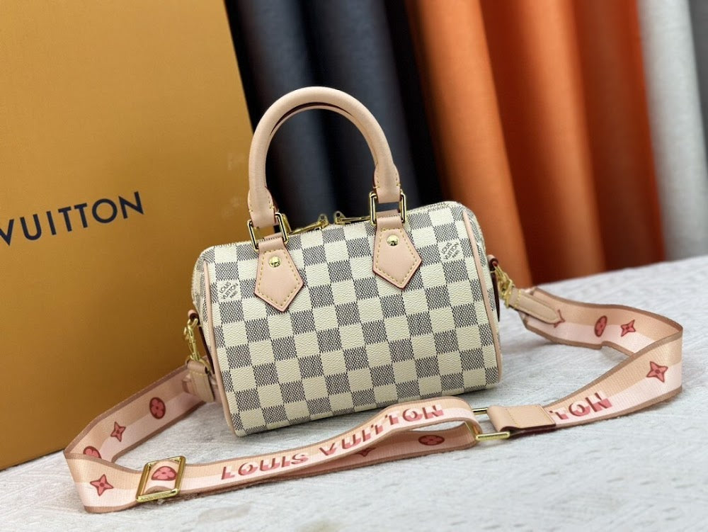Jessica Bags ln Luxury Bag --76070