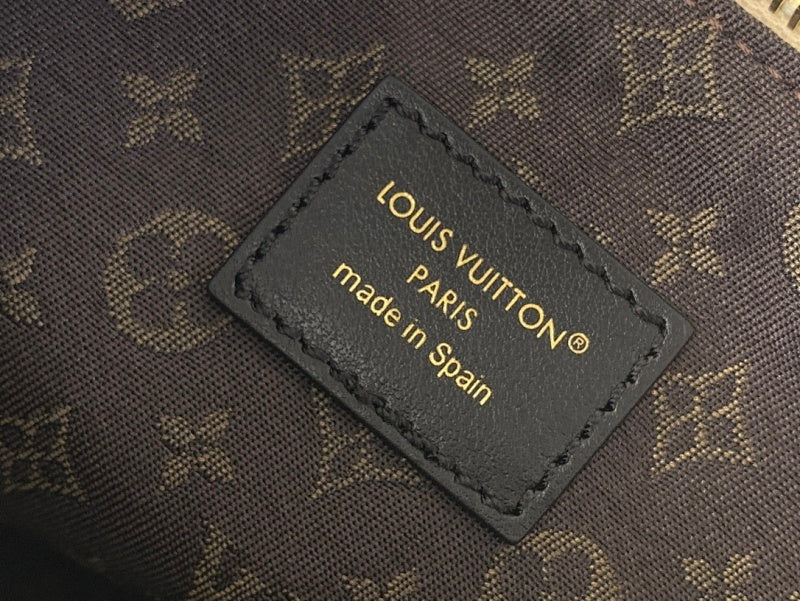 Dragons Bags ln Luxury Bag --62731