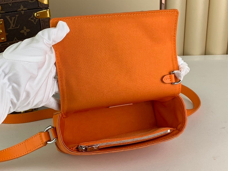 Dragons Bags ln Luxury Bag --62063
