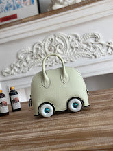 new-luxury-designer-bags-nm11580