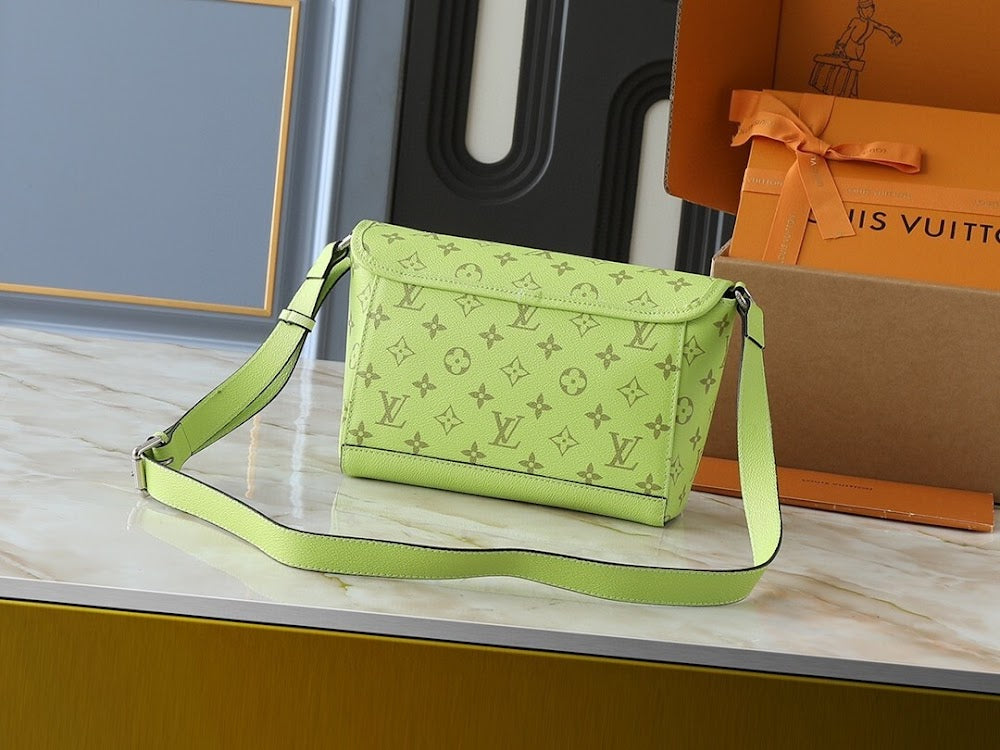 Dragons Bags ln Luxury Bag --76799