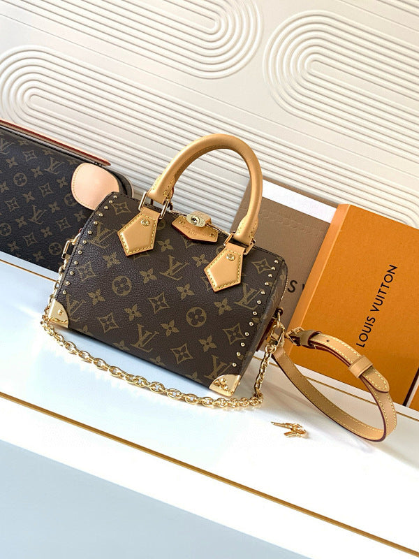 Dragons Bags ln Luxury Bag --81589