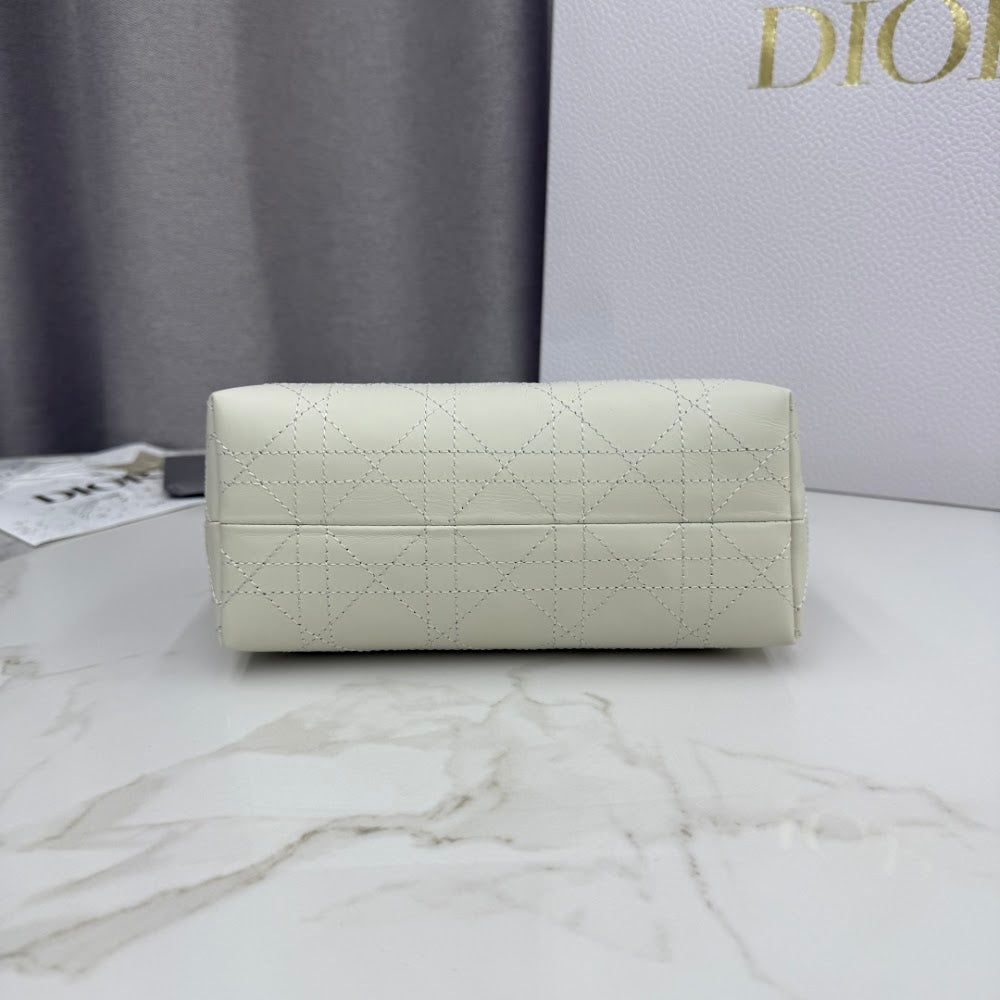 Dragons BagsDiorn Luxury Bag --116096
