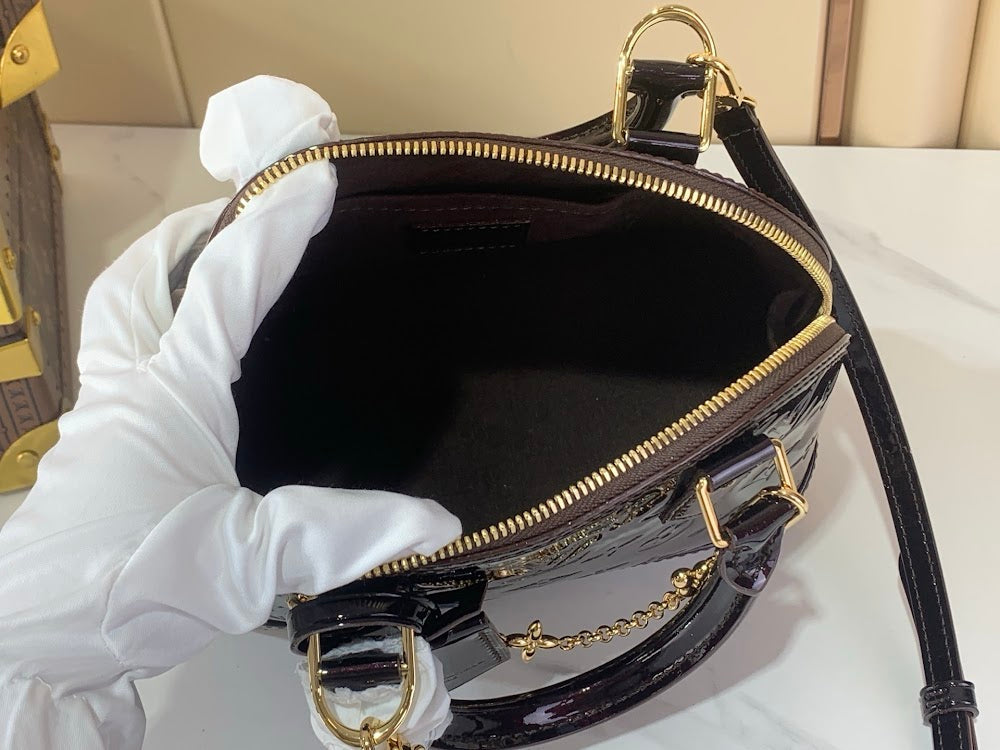 Dragons Bags ln Luxury Bag --63083
