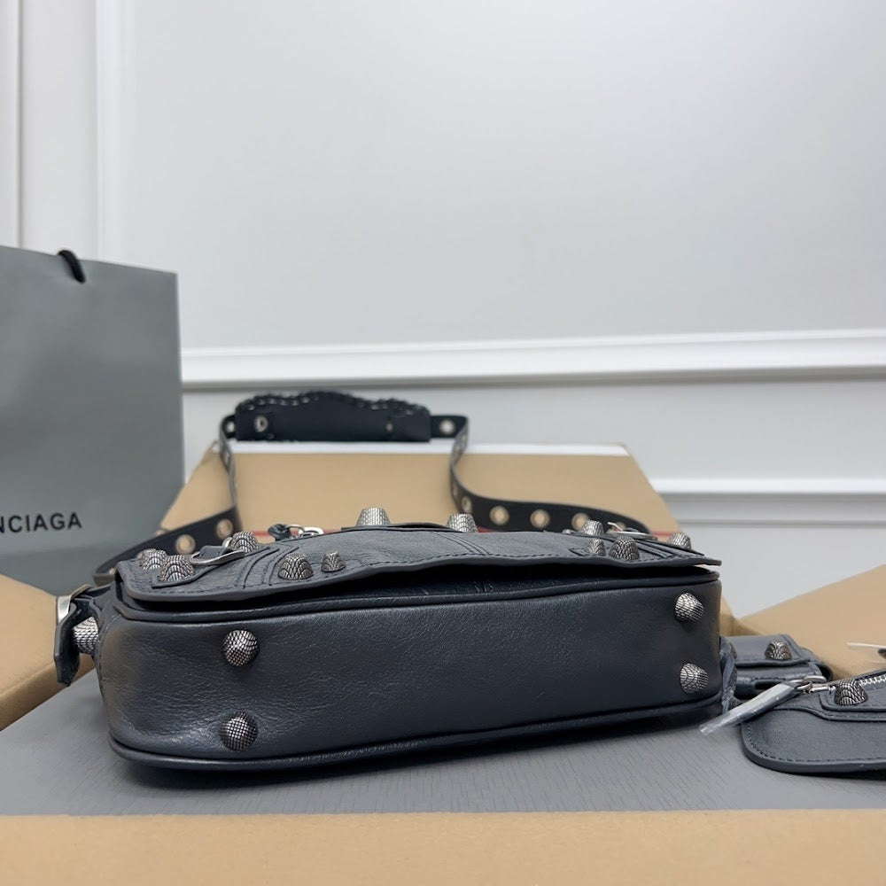 Dragons Bags Balenciaga Luxury Bag --111701