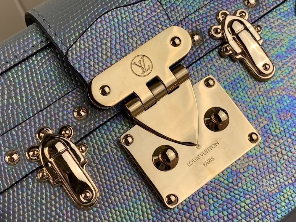Dragons Bags ln Luxury Bag --61829