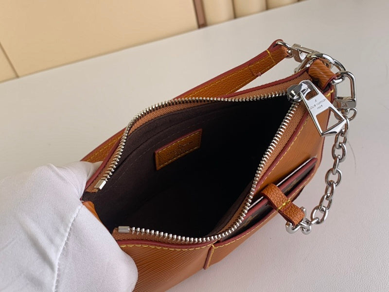 Dragons Bags ln Luxury Bag --61379