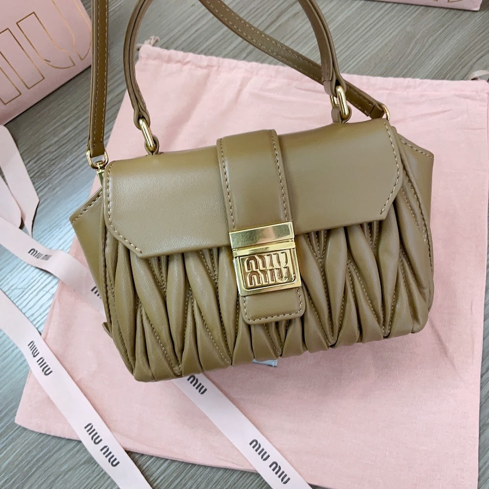 Dragons Bags Miun Miun Luxury Bag --123257