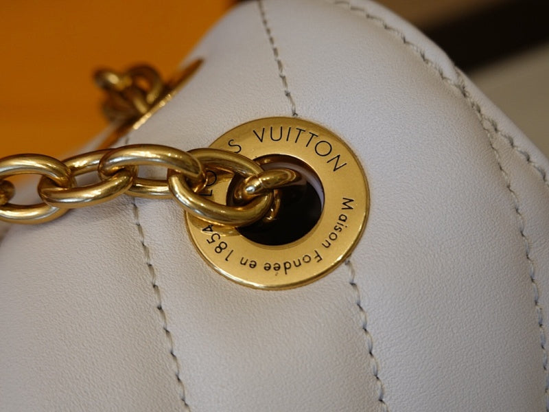 Dragons Bags ln Luxury Bag --60385