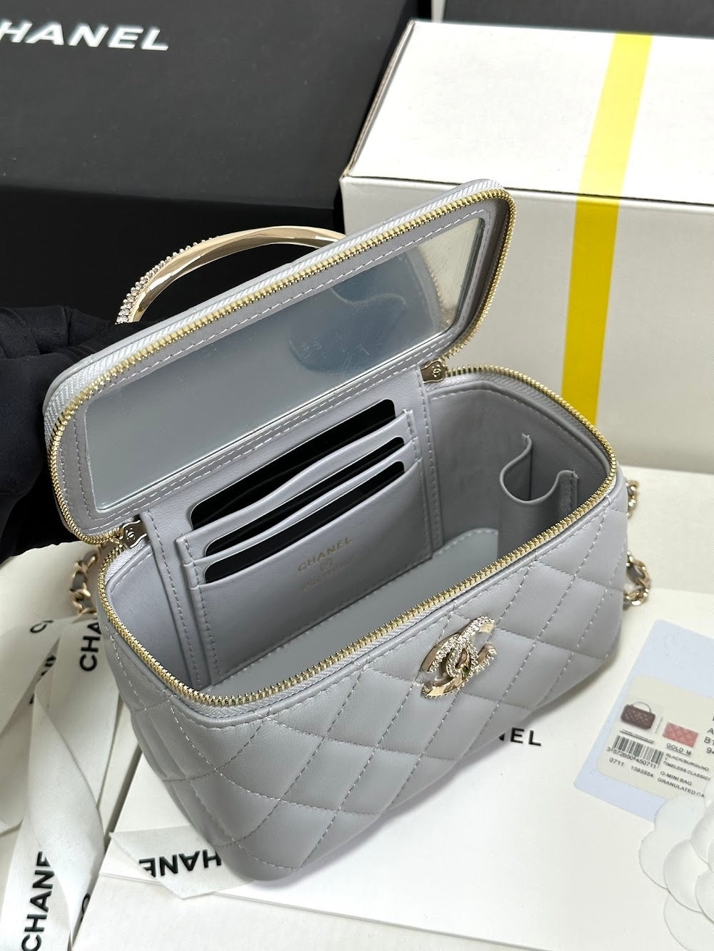new-luxury-designer-bags-nm9551