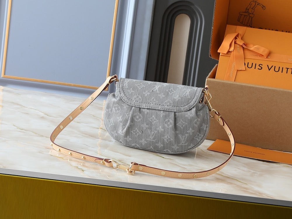 Dragons Bags ln Luxury Bag --76996