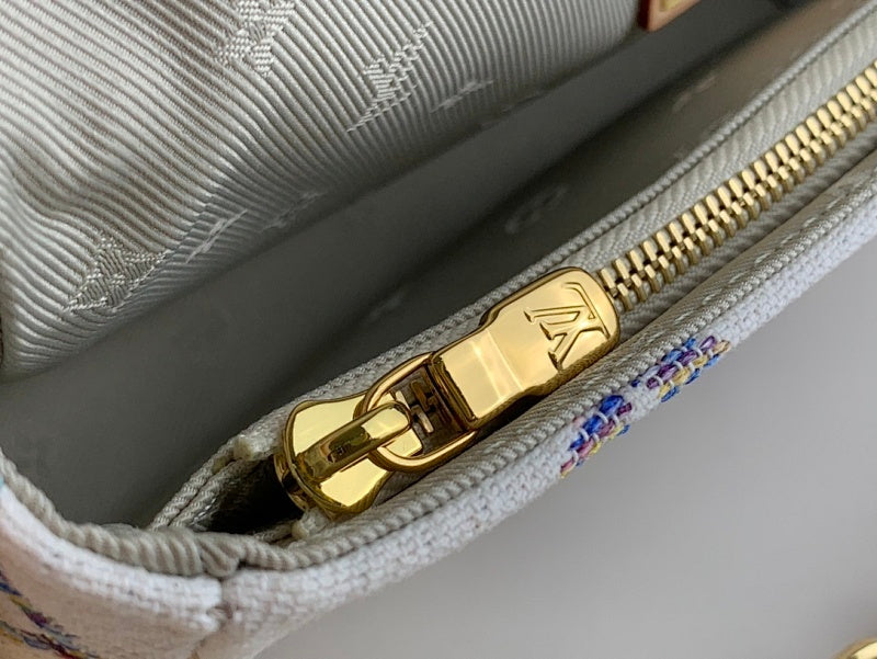 Dragons Bags ln Luxury Bag --69017