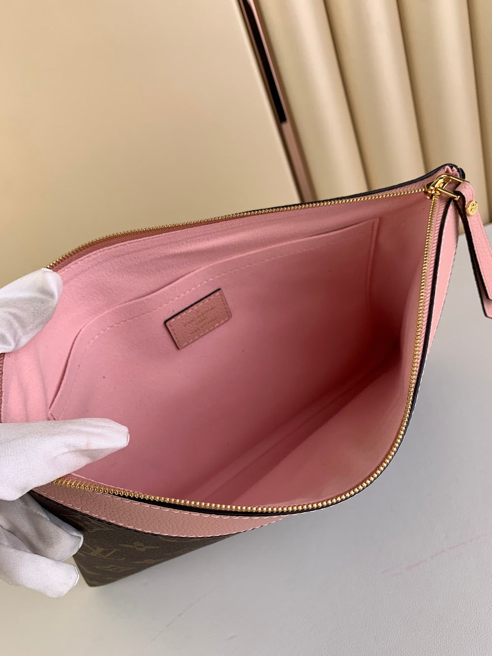 Dragons Bags ln Luxury Bag --67946