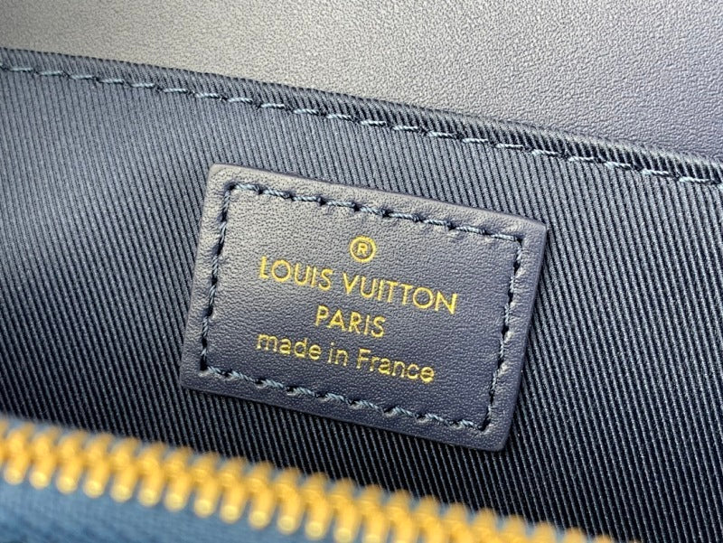 Dragons Bags ln Luxury Bag --68381