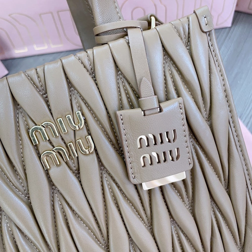 Dragons Bags Miun Miun Luxury Bag --122943