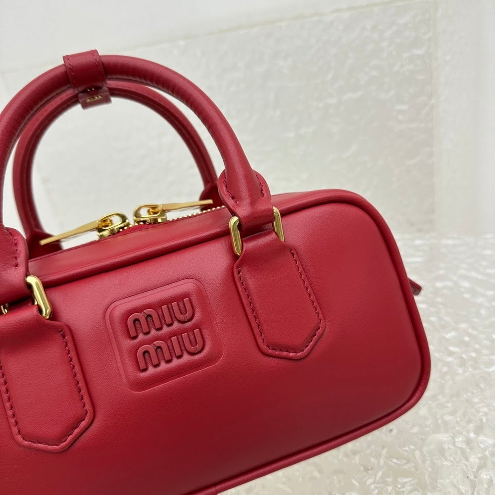 Dragons Bags Miun Miun Luxury Bag --123414