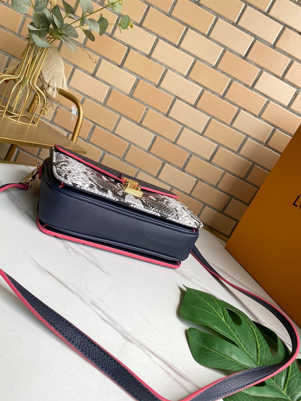 Dragons Bags ln Luxury Bag --77912