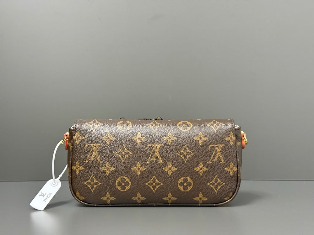Dragons Bags ln Luxury Bag --96919