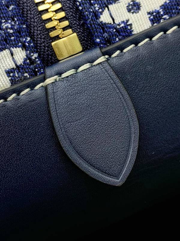 Dragons Bags ln Luxury Bag --60716