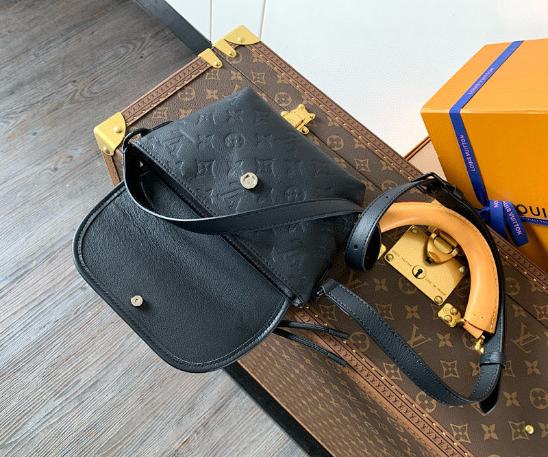 Dragons Bags ln Luxury Bag --71105