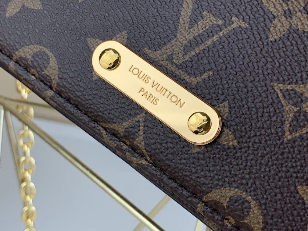 Dragons Bags ln Luxury Bag --68470