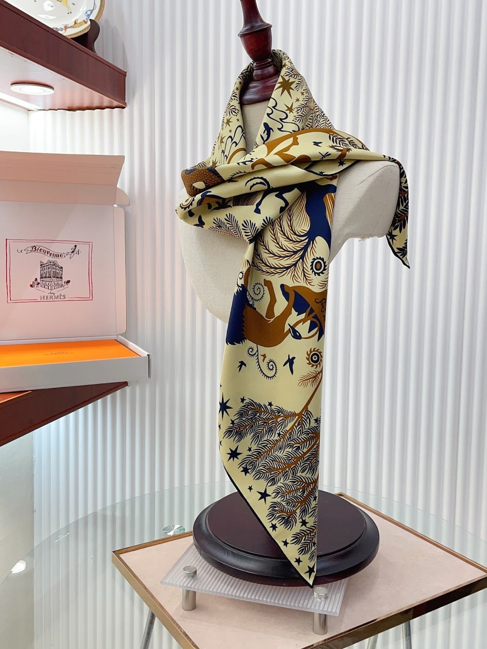 Dragons Bags Premium Designer Scarf --98840